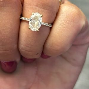 Beautiful Moissanite Engagement ring